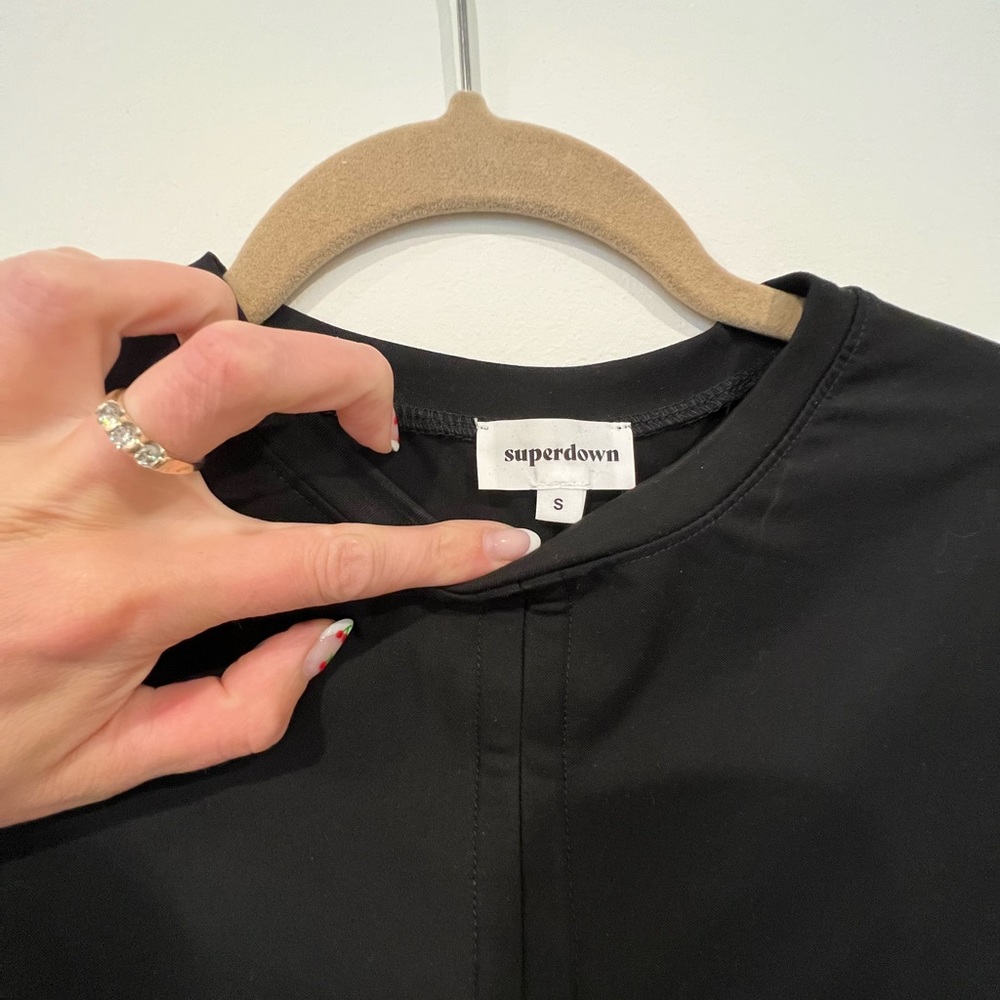 Never worn - Yasmine Ruched Tie Dress in Black
superdown small - Picture 3 of 3